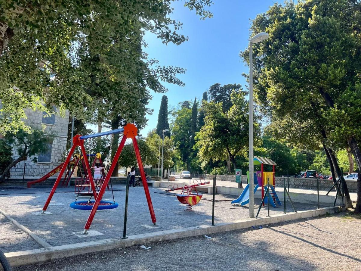 Apartment Troisa Kaštela Εξωτερικό φωτογραφία