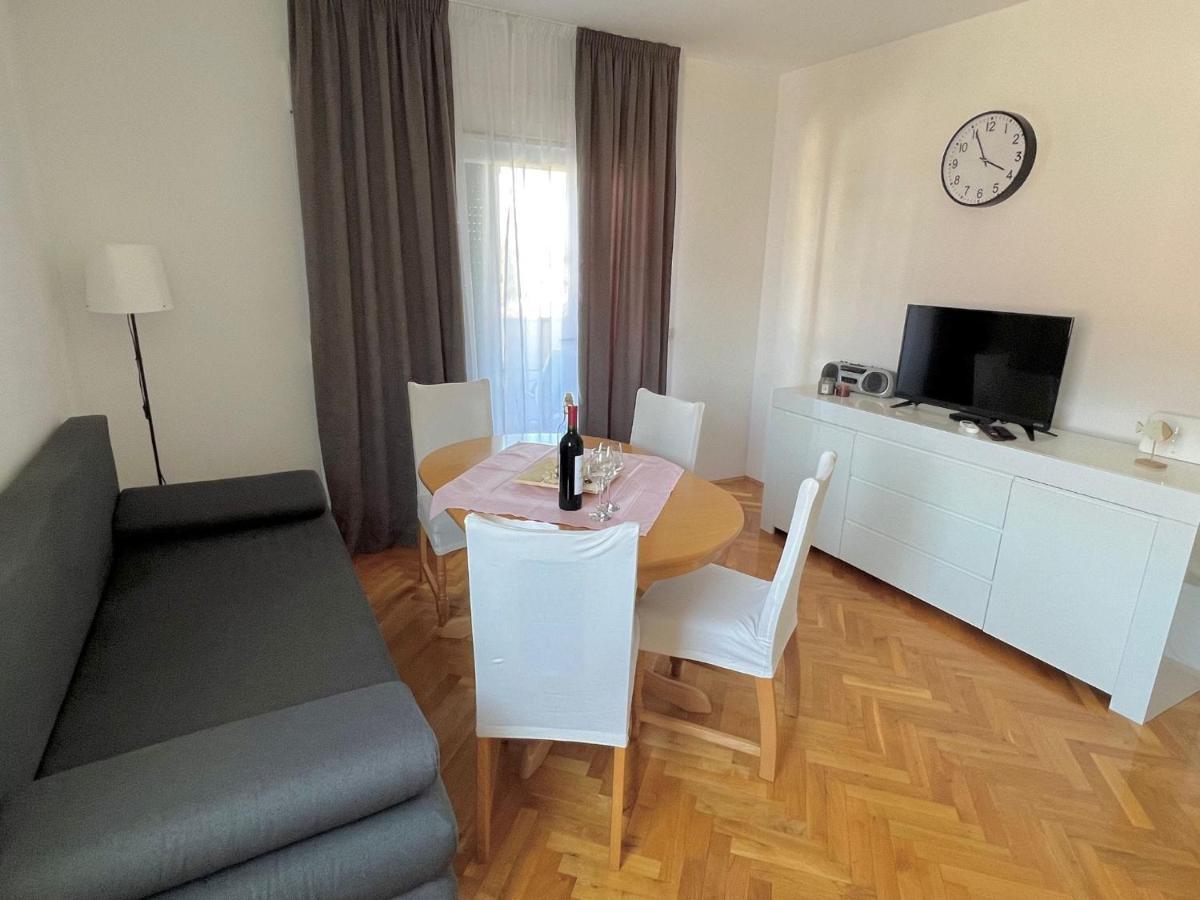 Apartment Troisa Kaštela Εξωτερικό φωτογραφία